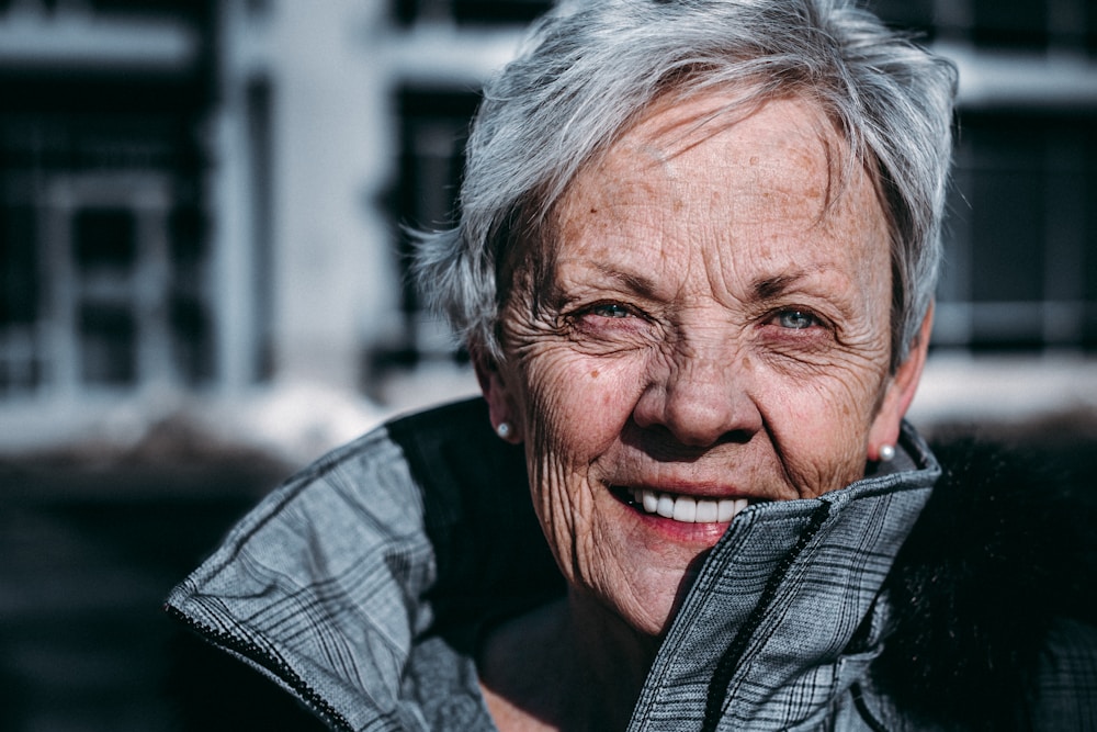 Portrait of Imogen Hartley, founder of Riverstone Wealth.